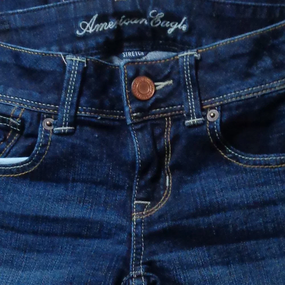 American Eagle Slim Boot jean 2 short - Picture 5 of 11